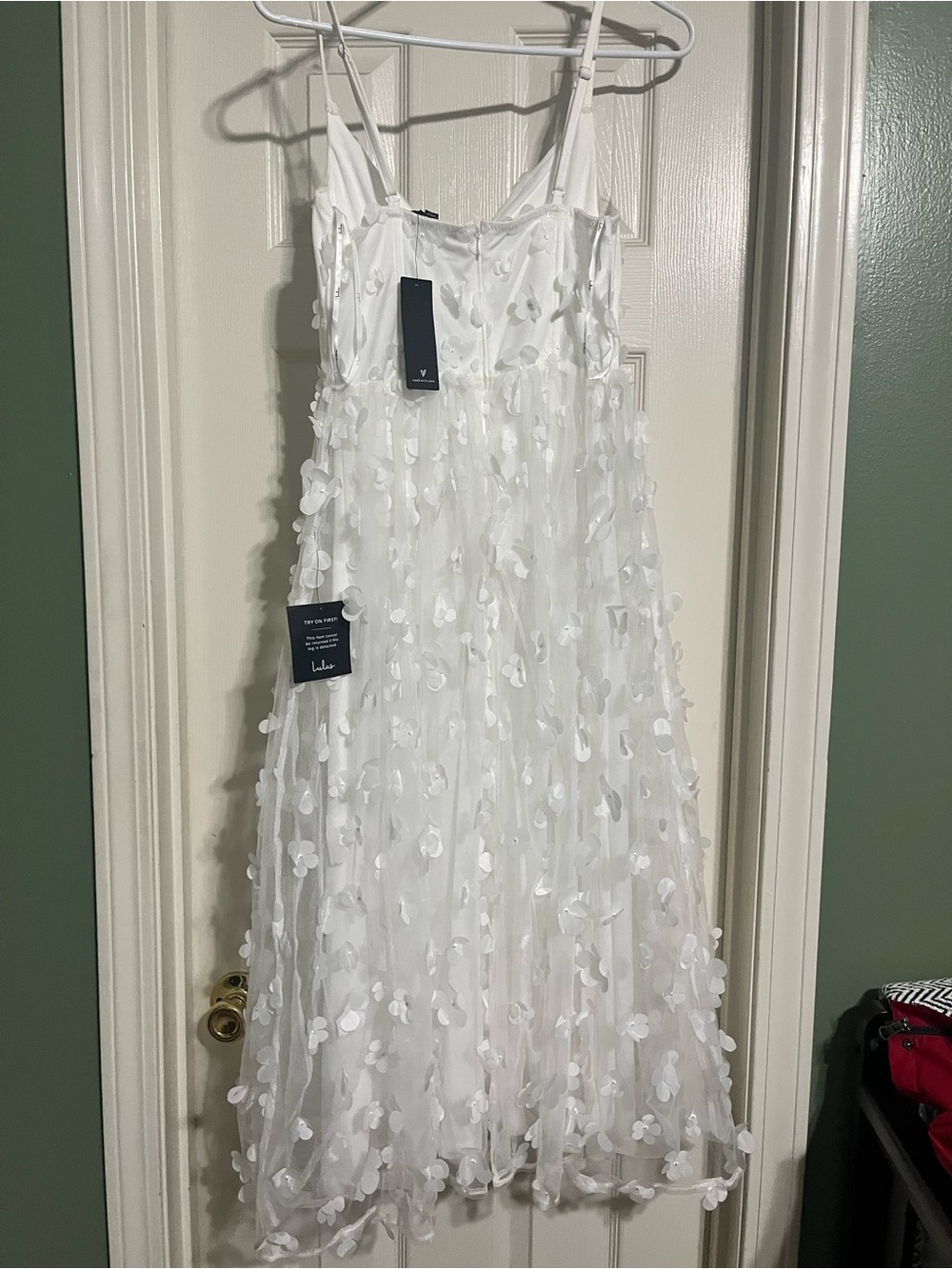 Lulus 3D Flower Appliqué Dress NWT Size Medium - Picture 3 of 13